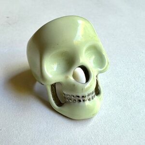 Enamel skull costume jewelry ring bright pastel green silver large fun size 7